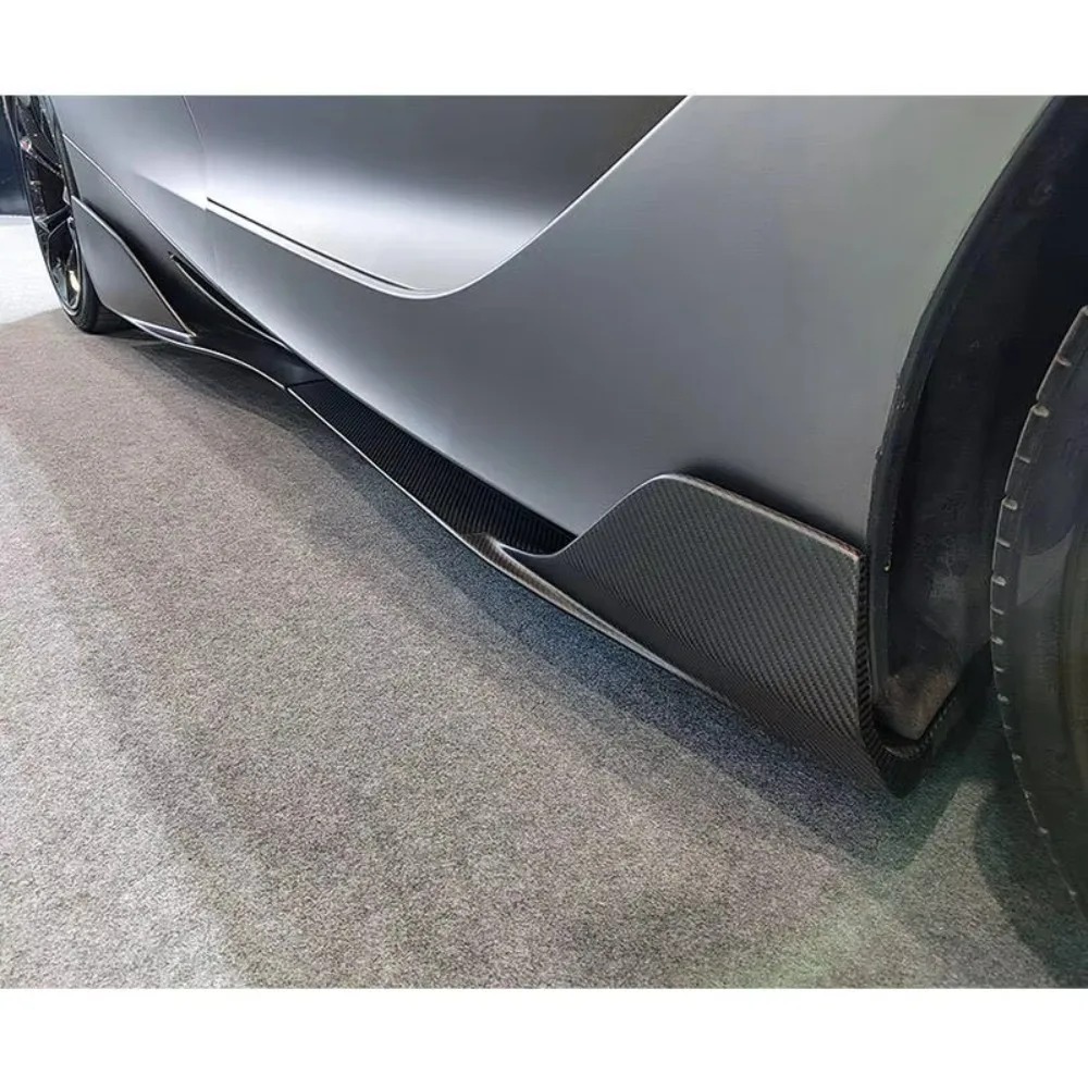 High Quality Fast Delivery Whole Sale Price Dry Carbon Fiber RYF Side Skirt Body Kits for  720S